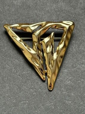 VINTAGE TORINO Abstract Triangle Polished Gold Brooch Modernist